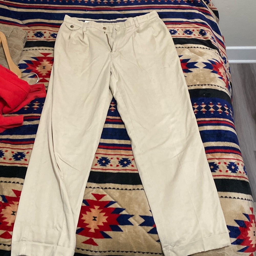 Dockers loose fit khakis pants W34L32